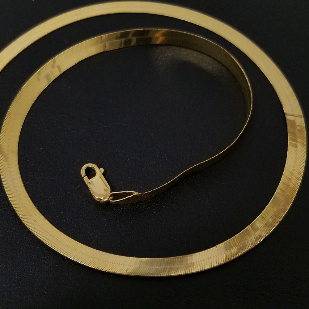 ππ«HOST PICK 14K Solid GOLD Herringbone Necklace - Picture 7 of 8